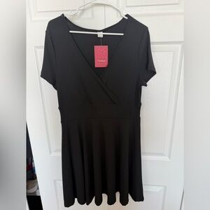 V-neck crisscross dress new with tags